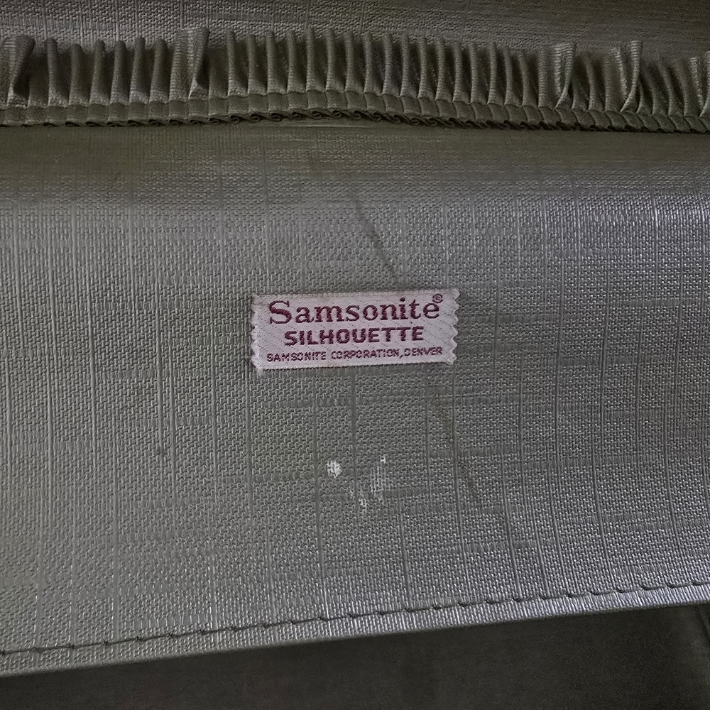 Samsonite Vintage Silhouette Olive Makeup Suitcase Travel Grandmacore - Picture 10 of 11